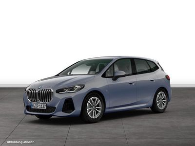 Grau Gebraucht 2025 BMW 220 Active Tourer M Sport Van / Kleinbus | 36.400 € (Fairer Preis)
