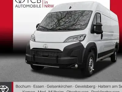 Usata Toyota Proace 205 kW (279 CV) 2025 Bianco Monovolume