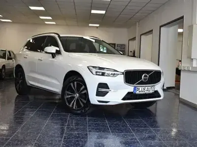 Gebraucht Volvo XC60 Momentum 197 PS (144 kW) 2021 Ice white SUV