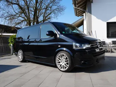 Gebraucht VW Multivan 179 PS (131 kW) 2009 Schwarz Van / Kleinbus
