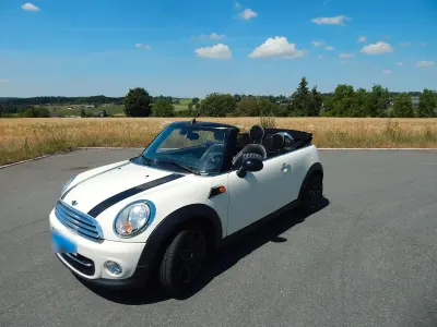 Gebraucht Mini Cooper D Cabriolet 112 PS (82 kW) 2011 Weiß Cabrio
