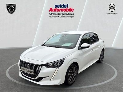 Weiß Gebraucht 2021 Peugeot 208 Allure Kleinwagen | 17.995 € (Etwas zu teuer)