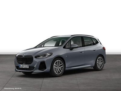Gebraucht BMW 220 Active Tourer M Sport 156 PS (114 kW) 2025 Grau Van / Kleinbus