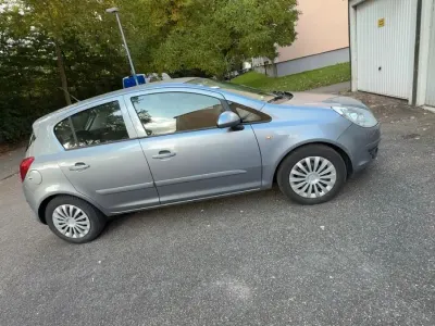 Gebraucht Opel Corsa 80 PS (58 kW) 2007 Silber Kleinwagen