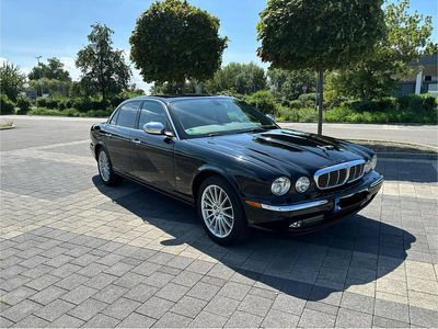 Jaguar XJ6