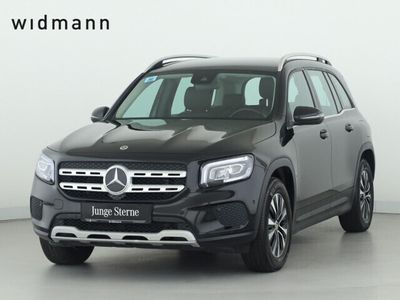 Mercedes GLB220