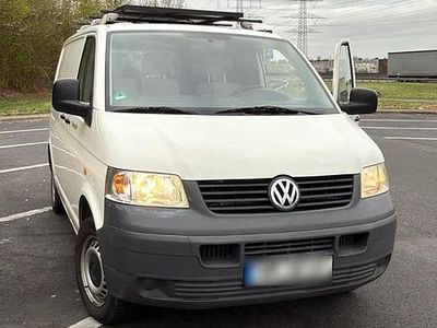 Begagnad VW Transporter Basis 90 HK (66 kW) 2007 Vit Van