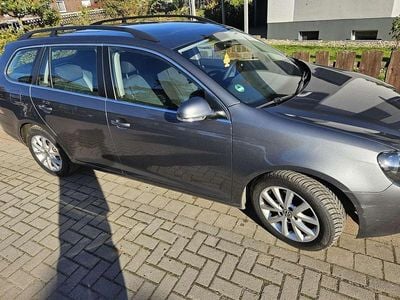 Gebraucht VW Golf VI Comfortline 105 PS (77 kW) 2010 Grau Kleinwagen