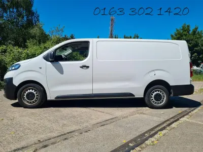 Gebraucht Opel Vivaro 122 PS (89 kW) 2021 Weiß Van / Kleinbus
