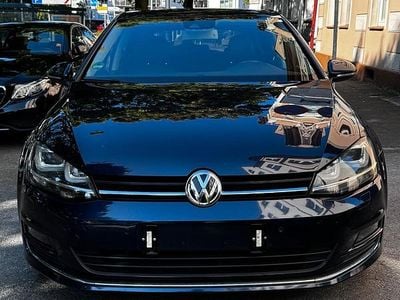 Blau Gebraucht 2013 VW Golf VII Highline Limousine | 8.490 € (Fairer Preis)