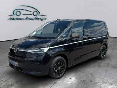 Gebraucht VW Multivan Style 150 PS (110 kW) 2025 Schwarzkeine angabe Van / Kleinbus