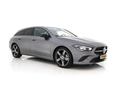Gebraucht Mercedes CLA200 Luxury 165 PS (121 kW) 2022 Grau Coupé