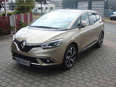 Gold Gebraucht 2018 Renault Scénic IV Bose Edition Van / Kleinbus | 13.900 € (Fairer Preis)
