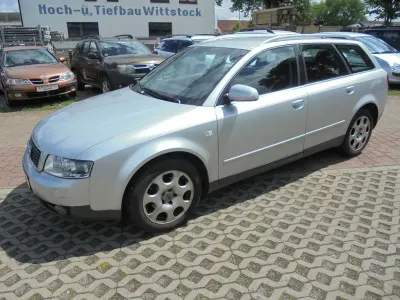 Gebraucht Audi A4 102 PS (75 kW) 2002 Silber Kombi