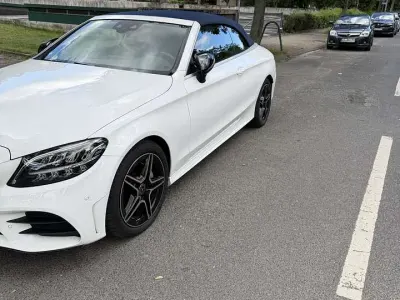 Gebraucht Mercedes C200 AMG line Plus 184 PS (135 kW) 2023 Cabrio