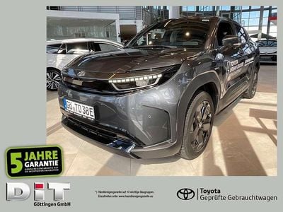 Neu Toyota Urban Cruiser Lounge 127 kW (174 PS) 2026 Graphite grey SUV