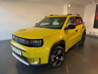 Neu Fiat Grande Panda La Prima 83 kW (113 PS) 2026 Kleinwagen
