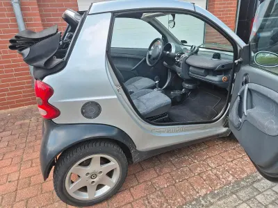 Gebraucht Smart ForTwo Cabrio 61 PS (44 kW) 2006 Schwarz Cabrio