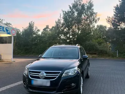 Gebraucht VW Tiguan 140 PS (102 kW) 2011 Schwarz SUV