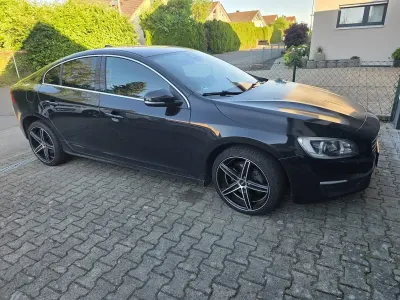 Gebraucht Volvo S60 2014 Schwarz Limousine