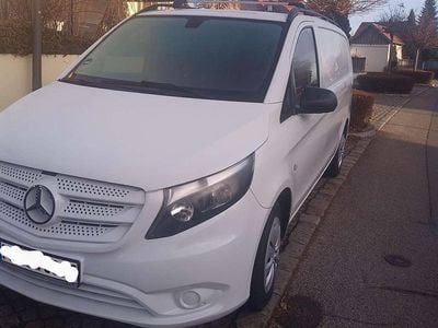 Gebraucht Mercedes Vito 88 PS (64 kW) 2016 Weiß Van