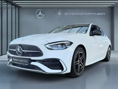Gebraucht Mercedes C180 AMG 170 PS (125 kW) 2023 Weiß Limousine