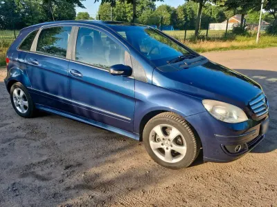 Gebraucht Mercedes B150 95 PS (69 kW) 2007 Blau Van / Kleinbus