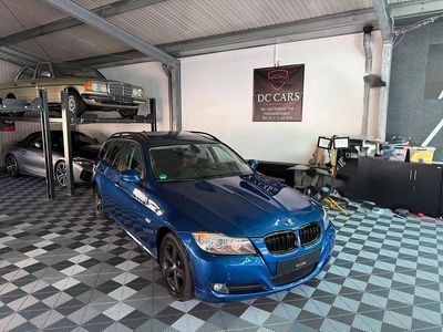Gebraucht BMW 320 177 PS (130 kW) 2009 Blau Kombi