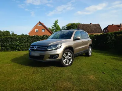 Gebraucht VW Tiguan Trendline 110 PS (80 kW) 2012 Gold SUV