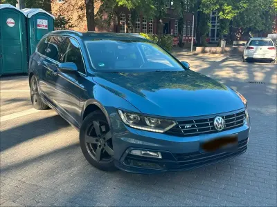 Gebraucht VW Passat R-line 150 PS (110 kW) 2015 Blau Kombi