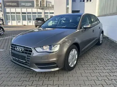 Używany Audi A3 Attraction 150 KM (110 kW) 2015 Szary Sedan/Limuzyna