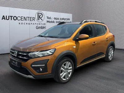 Gebraucht Dacia Sandero Comfort 91 PS (66 kW) 2023 Orange SUV