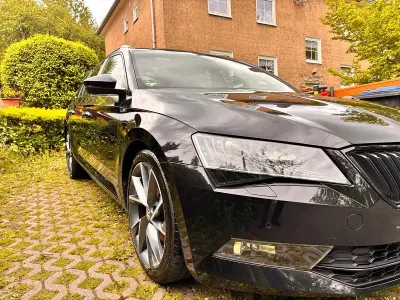 Gebraucht Skoda Superb SportLine 190 PS (139 kW) 2018 Schwarz Kombi