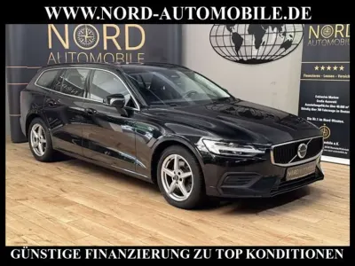 Gebraucht Volvo V60 Core 197 PS (144 kW) 2023 Schwarz Kombi