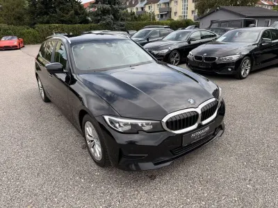 Gebraucht BMW 318 Advantage 150 PS (110 kW) 2021 Schwarz Limousine