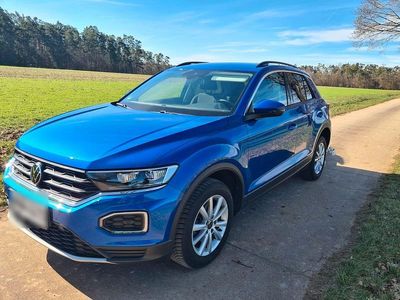 Second-hand VW T-Roc 110 CP (80 kW) 2021 Albastru SUV