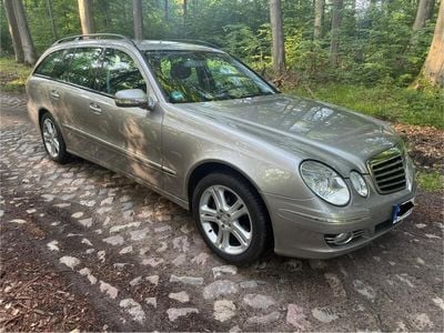 Mercedes E280