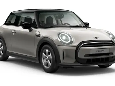 Używany Mini Cooper 136 KM (100 kW) 2023 Srebrny Hatchback