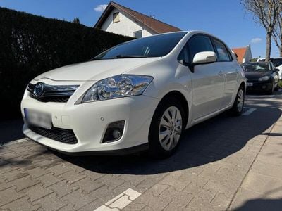Toyota Auris Hybrid