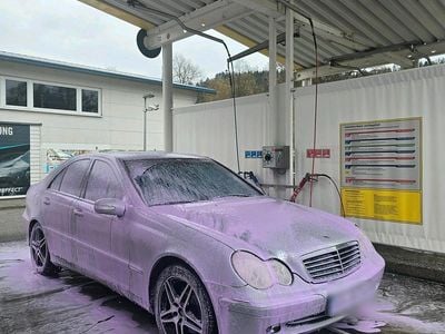 Second-hand Mercedes C240 Avantgarde 170 CP (125 kW) 2000 Argintiu Berlinǎ