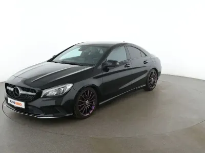 Gebraucht Mercedes CLA180 Urban 122 PS (89 kW) 2017 Schwarz Coupé