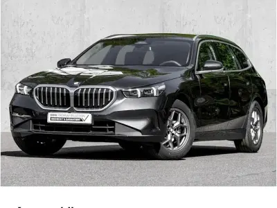 Gebraucht BMW 520 Comfort Edition 208 PS (152 kW) 2025 Grau Kombi