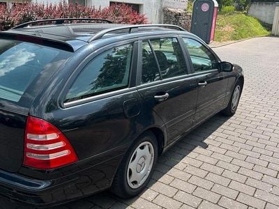 Mercedes C180