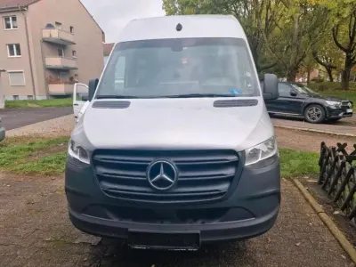 Gebraucht Mercedes Sprinter 163 PS (119 kW) 2018 Silber Van