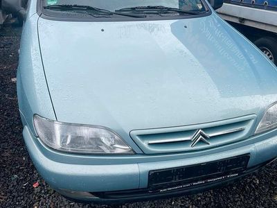 Gebraucht Citroën Xsara 103 PS (75 kW) 1999 Grün Limousine