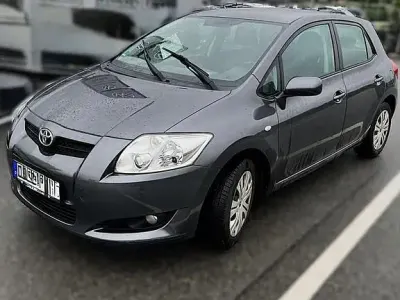 Gebraucht Toyota Auris Sol 124 PS (91 kW) 2008 Grau Kleinwagen