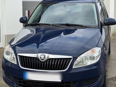 Gebraucht Skoda Roomster 105 PS (77 kW) 2014 Blau Van / Kleinbus