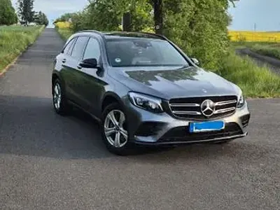 Używany Mercedes GLC350 AMG line 253 KM (186 kW) 2017 Szary SUV