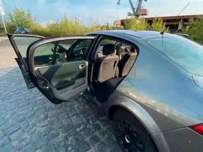 Używany Renault Mégane 124 KM (91 kW) 2004 Sedan/Limuzyna
