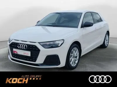 Używany Audi A1 Ambiente 95 KM (69 kW) 2025 Biały SUV